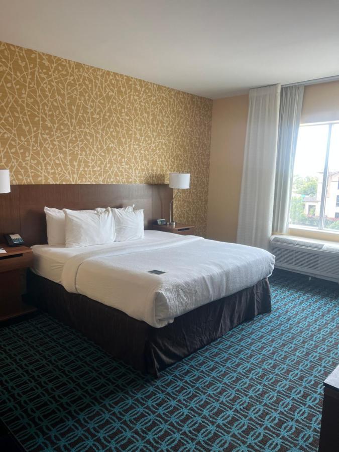 Fairfield Inn & Suites By Marriott Austin Buda Exterior photo